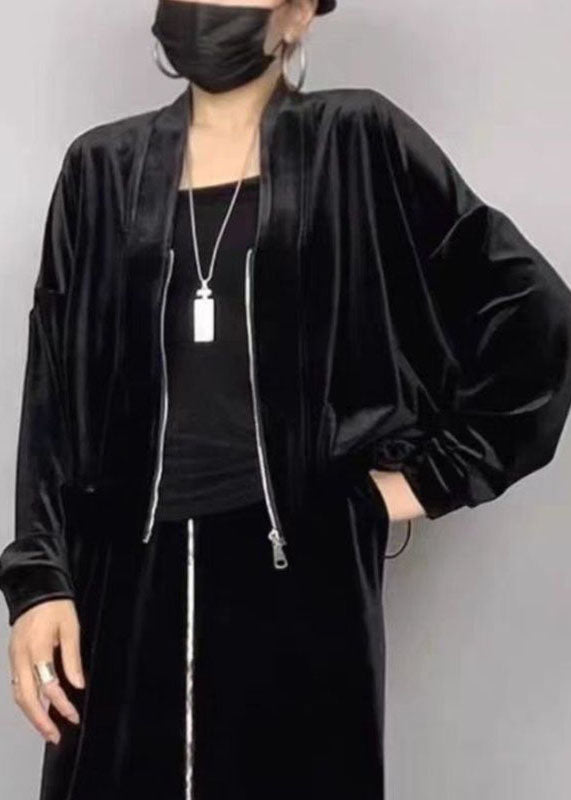 Beautifully Finished Coat in a Timeless Design
