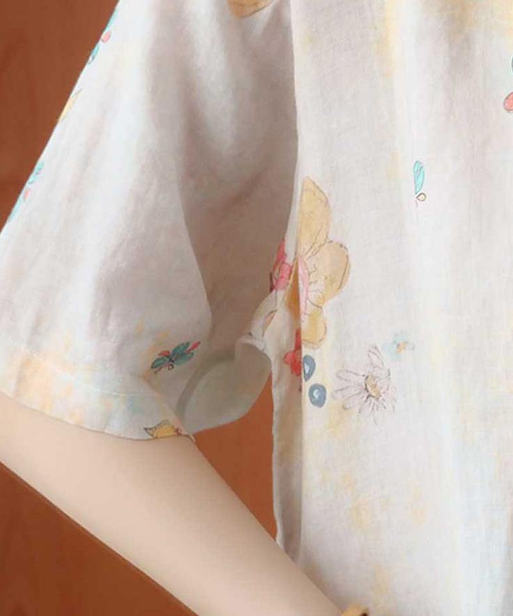 Beautifully Crafted Blouse in a Classic Style