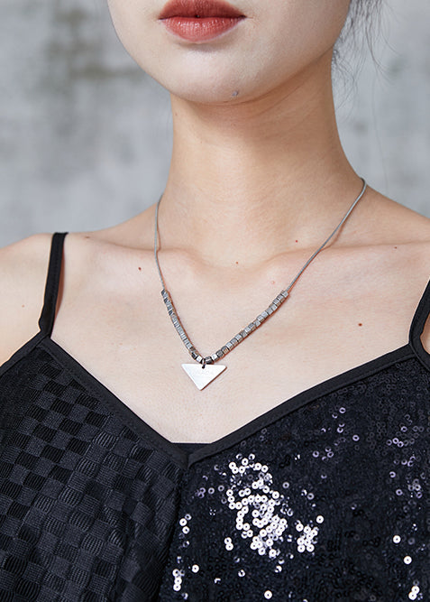 Effortlessly Elegant Garment with a Timeless Design