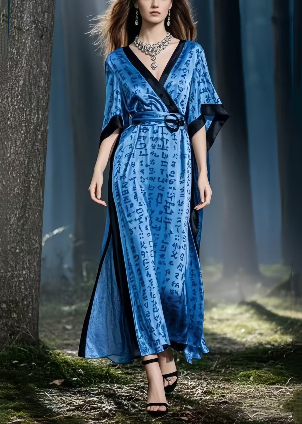 Classic Vintage & Enduringly Stylish Dress