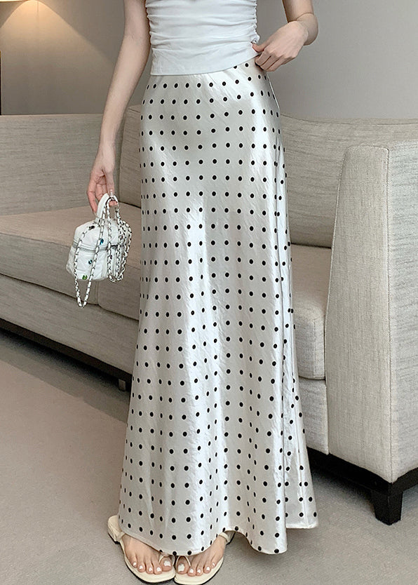 Effortlessly Elegant Garment with a Timeless Design