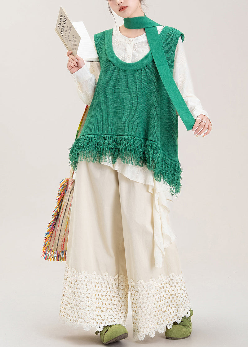 Well Tailored Pants with a Graceful Silhouette