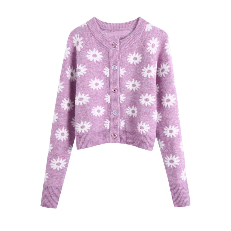 Classic Vintage Cardigan with a Flattering Fit