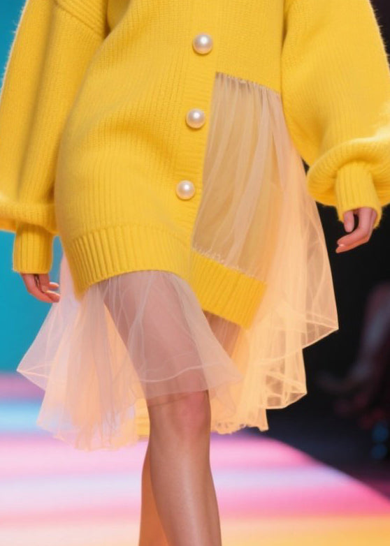 Well Tailored Sweater with a Graceful Silhouette