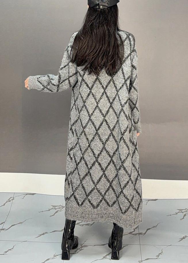 Classic Vintage Cardigan with a Flattering Fit