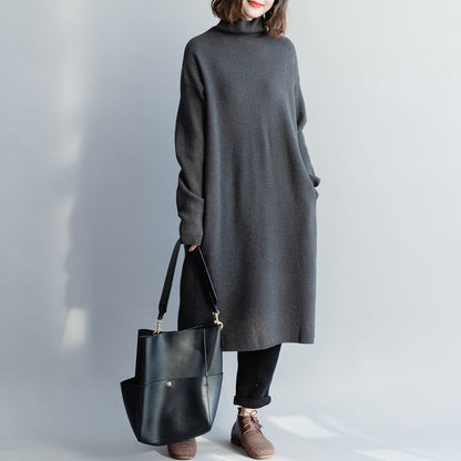 Well Tailored Sweater with a Graceful Silhouette