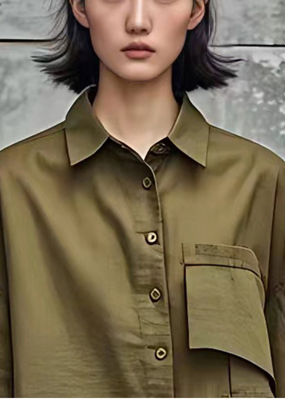 Well Tailored Top with a Graceful Silhouette