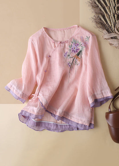 Effortlessly Elegant Blouse with a Timeless Design