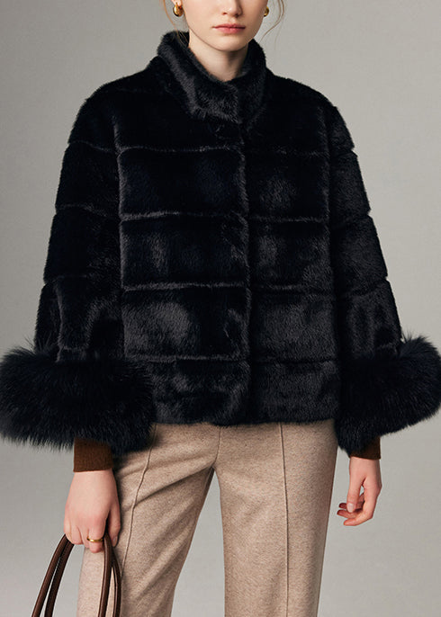 Classic Vintage & Enduringly Stylish Coat
