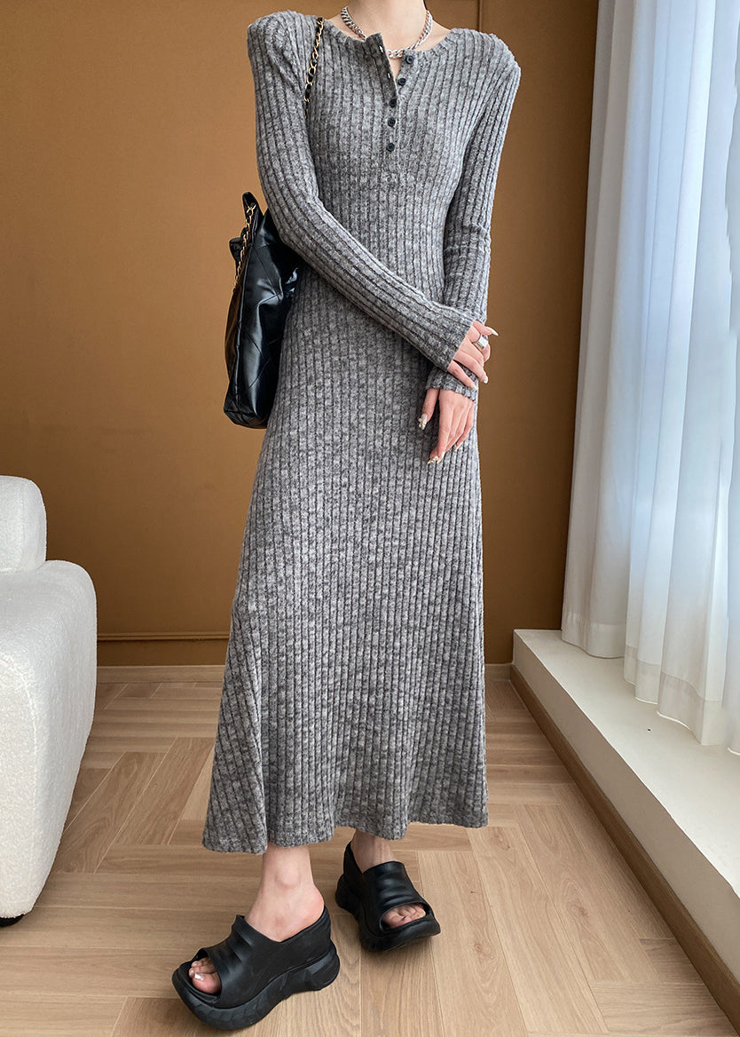 Effortlessly Elegant Sweater with a Timeless Design
