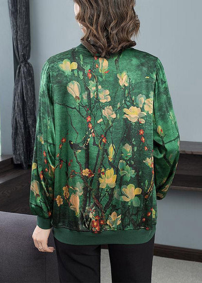A Vintage Style Coat with Delicate Timeless Details