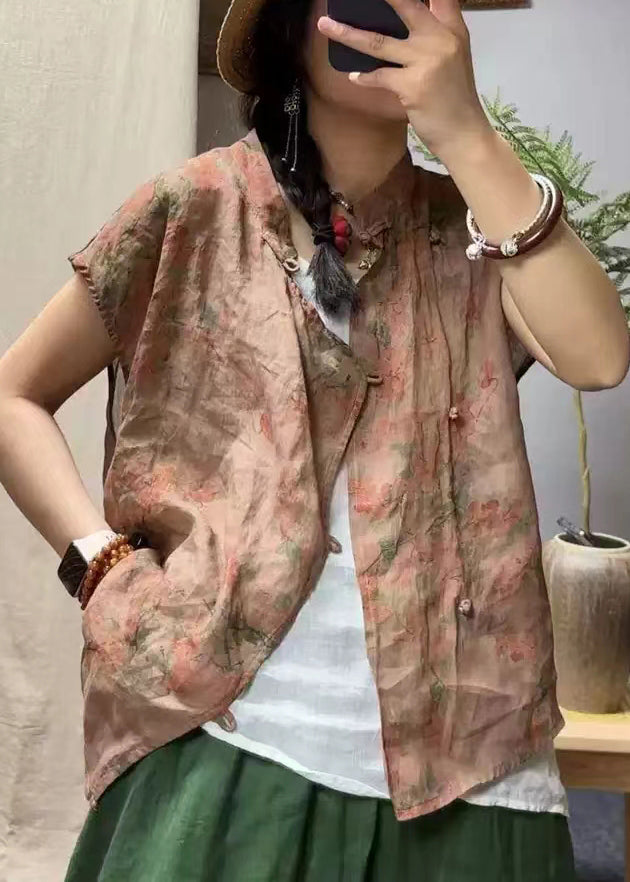 A Vintage Style Top with Delicate Timeless Details
