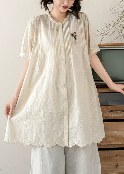 Well Tailored Top with a Graceful Silhouette
