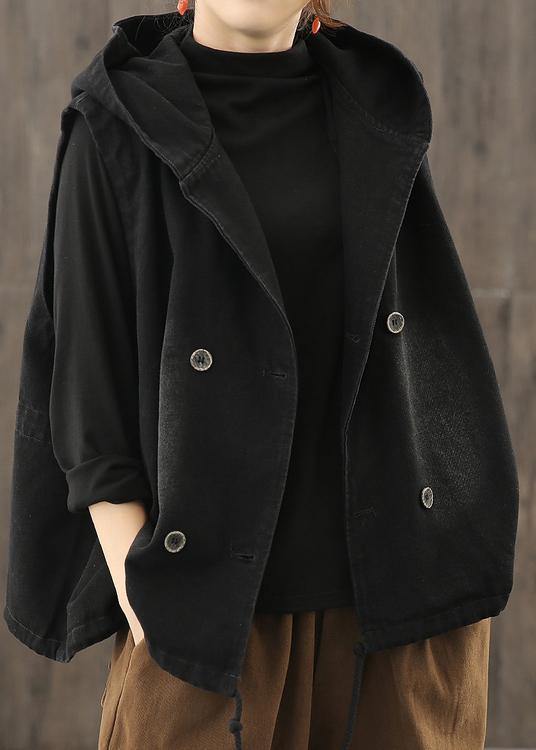 Gracefully Styled Coat for Any Occasion