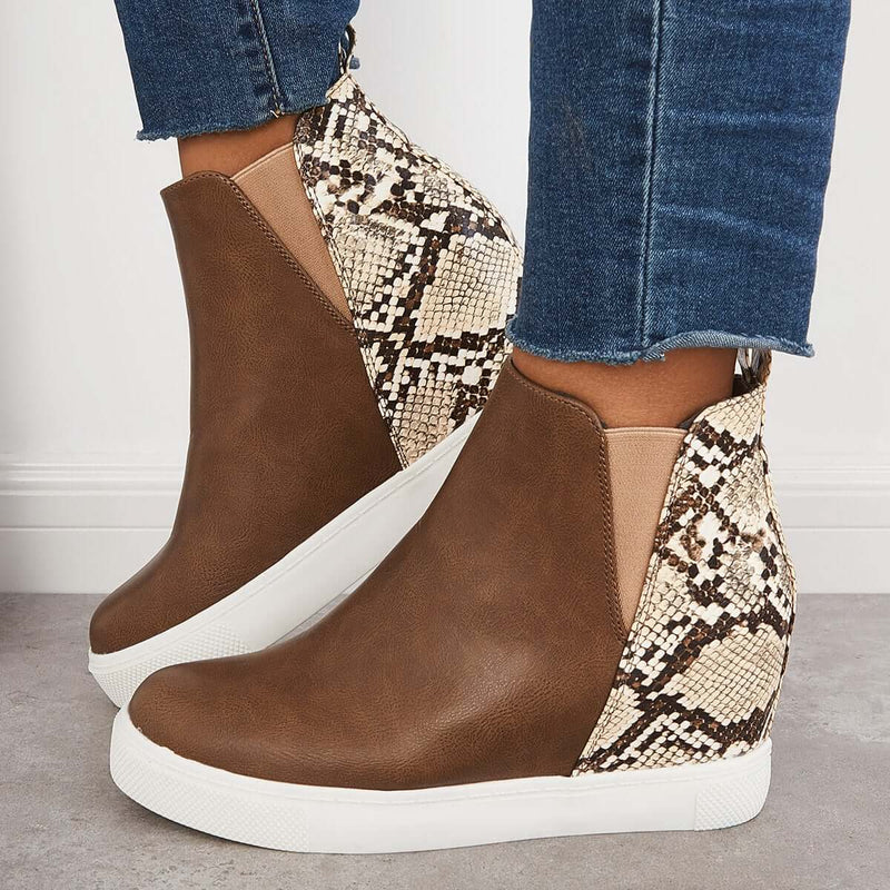 Graceful Orthopedic Sneakers for Modern Look