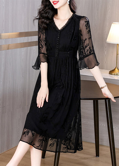Beautifully Crafted Dress in a Classic Style