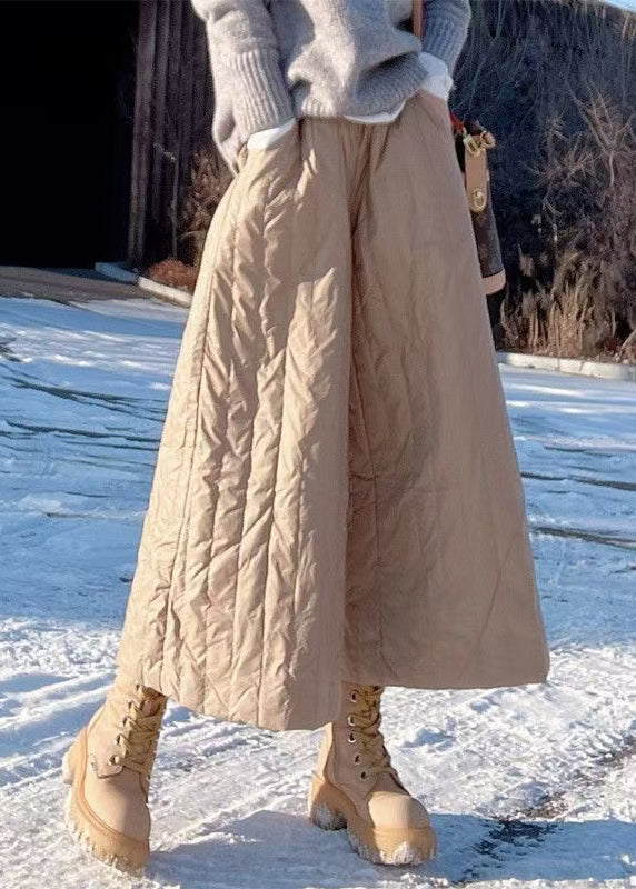Well Tailored Pants with a Graceful Silhouette