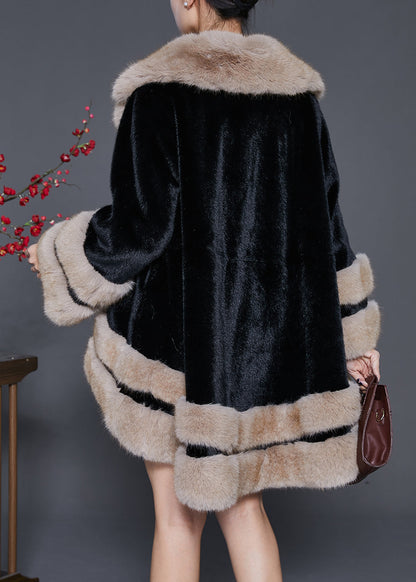 Effortlessly Elegant Coat with a Timeless Design