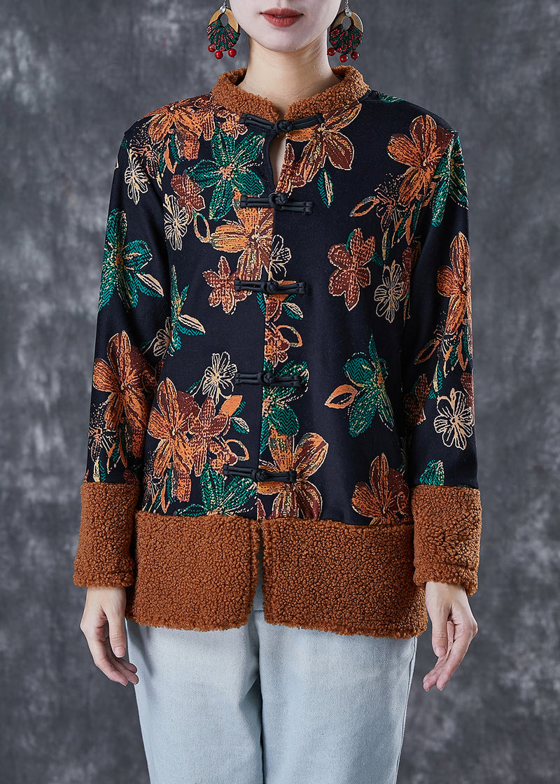 Beautifully Finished Coat in a Timeless Design