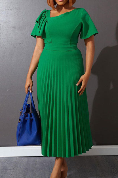 Gracefully Styled Dress for Any Occasion