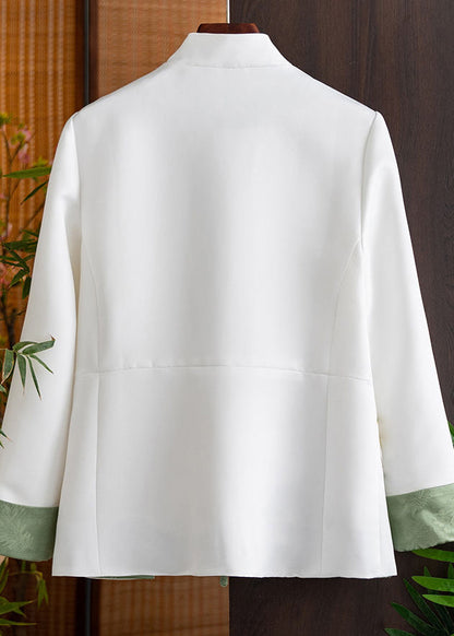 Classic Vintage Coat with a Flattering Fit