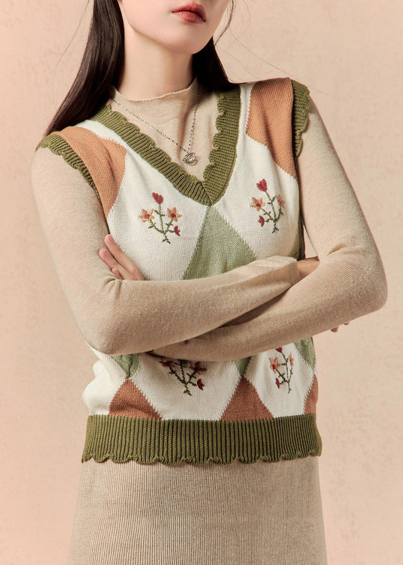 Gracefully Styled Garment for Any Occasion
