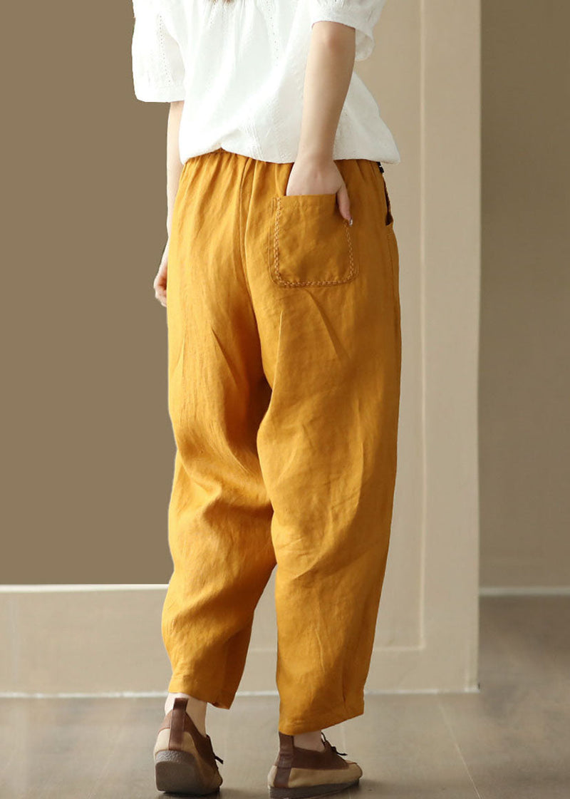 Effortlessly Elegant Pants with a Timeless Design