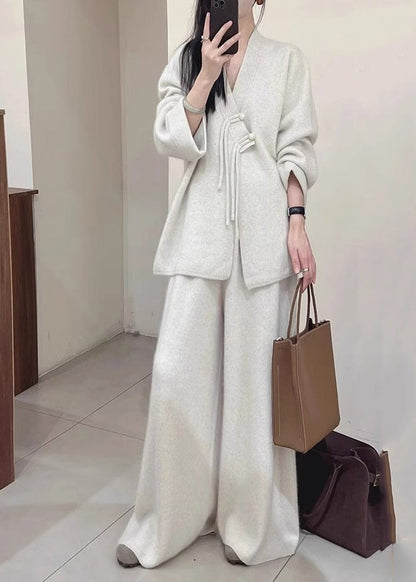 Sophisticated Pants with a Clean Classic Look