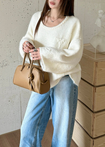 Classic Vintage Sweater with a Flattering Fit