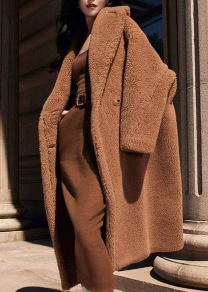 Sophisticated Coat with a Clean Classic Look