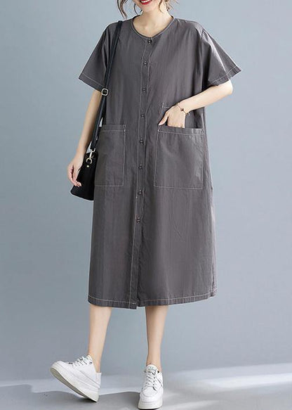 Beautifully Finished Dress in a Timeless Design