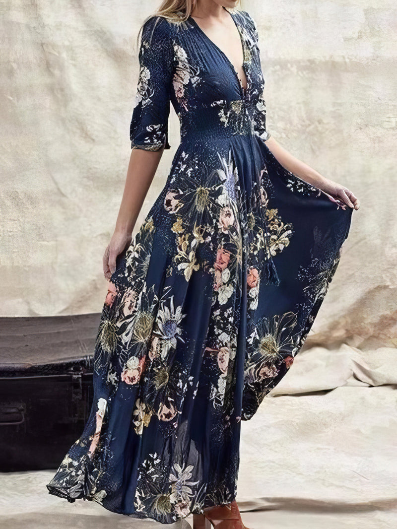 Beautifully Finished Dress in a Timeless Design