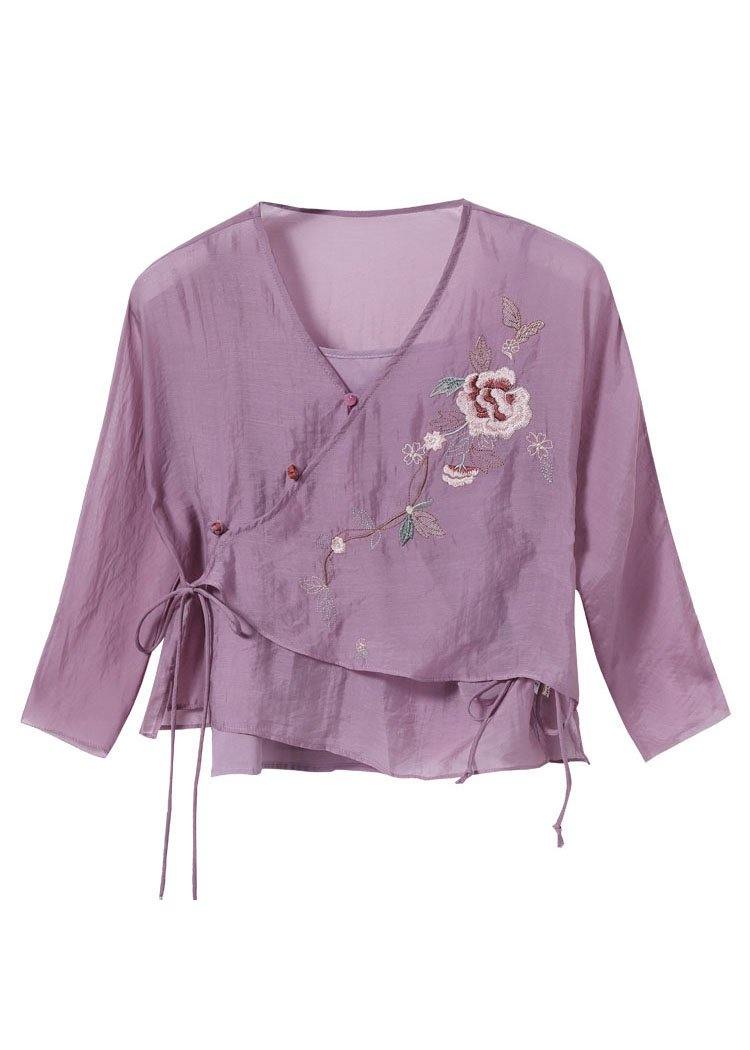 Well Tailored Top with a Graceful Silhouette