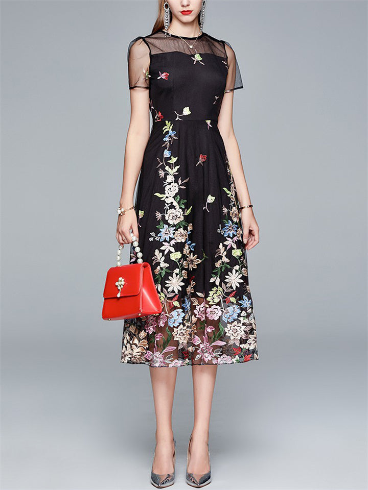 Gracefully Styled Dress for Any Occasion