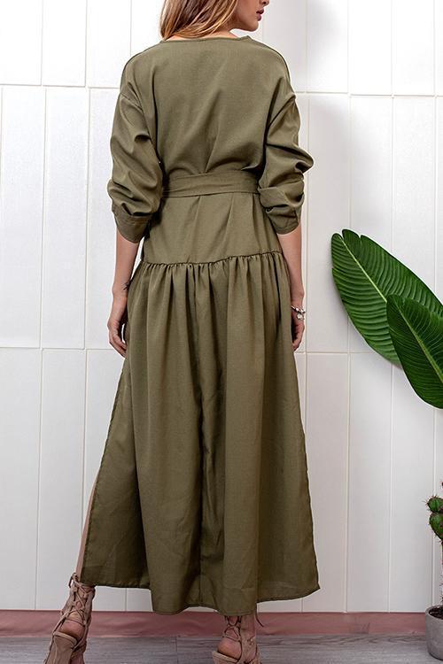 Beautifully Finished Dress in a Timeless Design