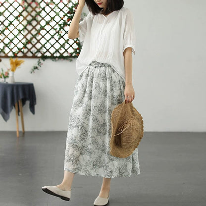 Effortlessly Elegant Garment with a Timeless Design