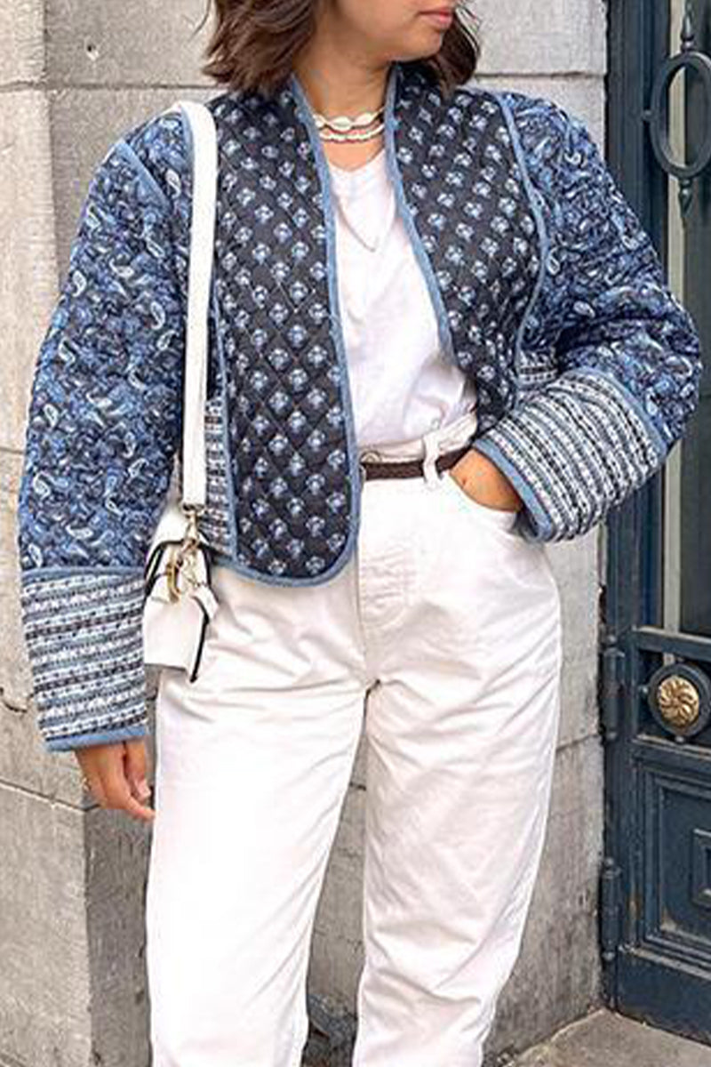 Effortlessly Elegant Cardigan with a Timeless Design