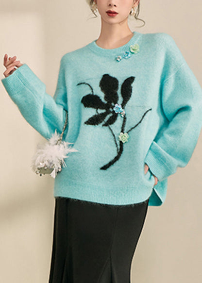 Beautifully Finished Sweater in a Timeless Design