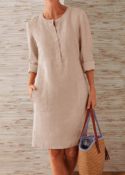 Well Tailored Dress with a Graceful Silhouette