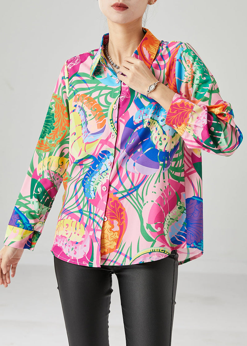 Classic Vintage Blouse with a Flattering Fit