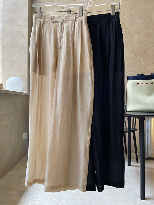 Sophisticated Trousers with a Clean Classic Look