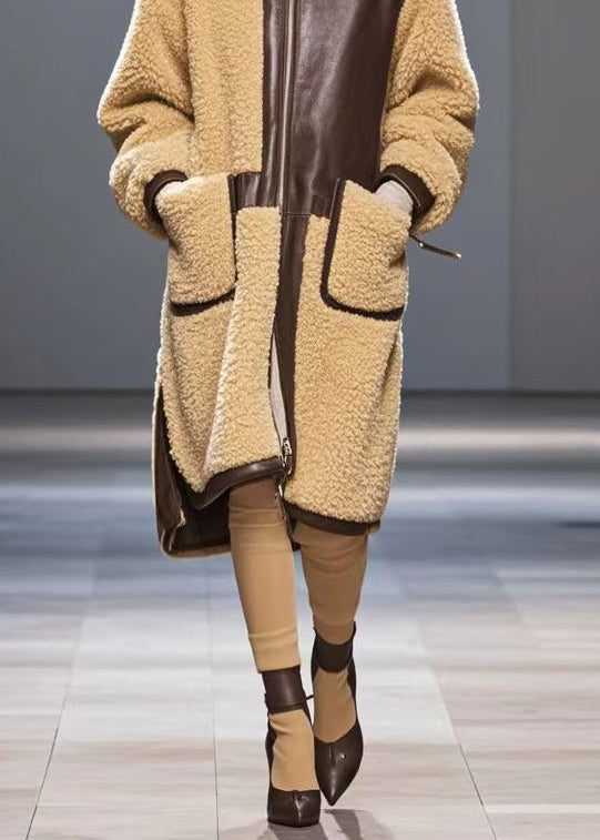 Well Tailored Coat with a Graceful Silhouette