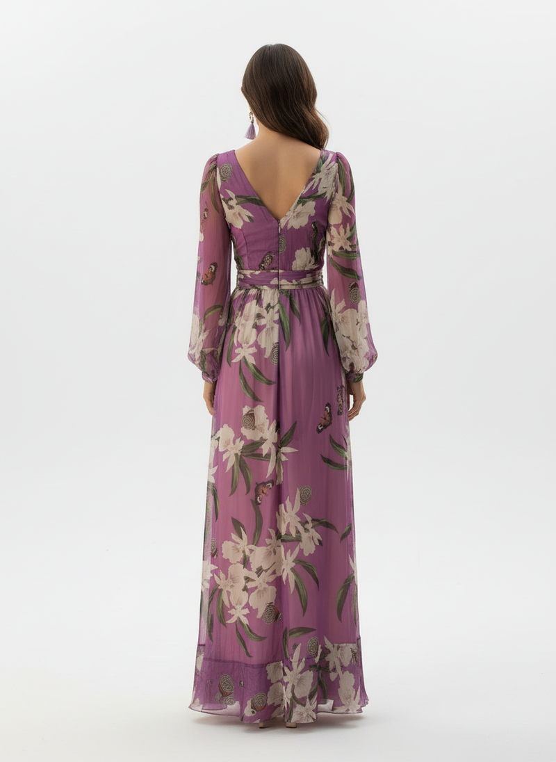 Sophisticated Dress with a Clean Classic Look