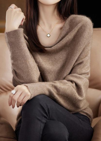 Effortlessly Elegant Sweater with a Timeless Design