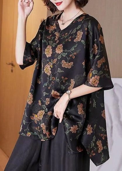 Sophisticated Blouse with a Clean Classic Look