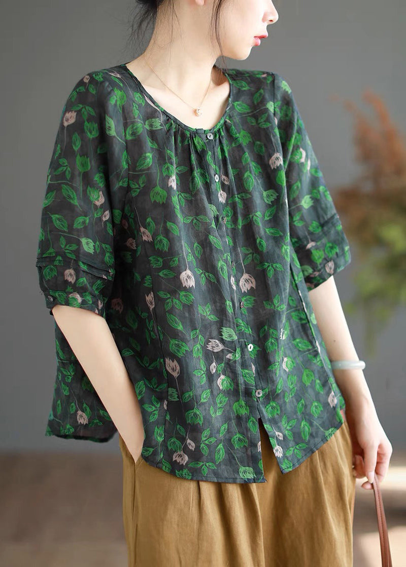 Classic Vintage Shirt with a Flattering Fit