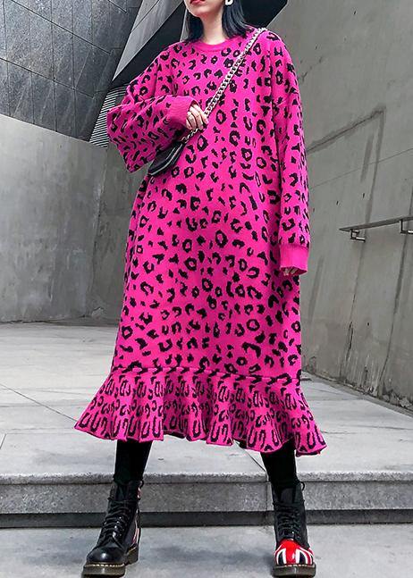 Well Tailored Sweater with a Graceful Silhouette