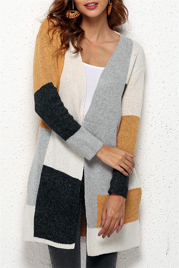 Effortlessly Elegant Cardigan with a Timeless Design