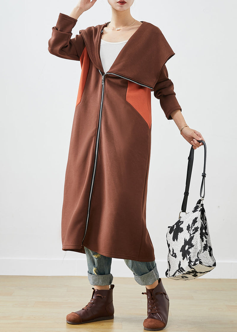 Well Tailored Coat with a Graceful Silhouette