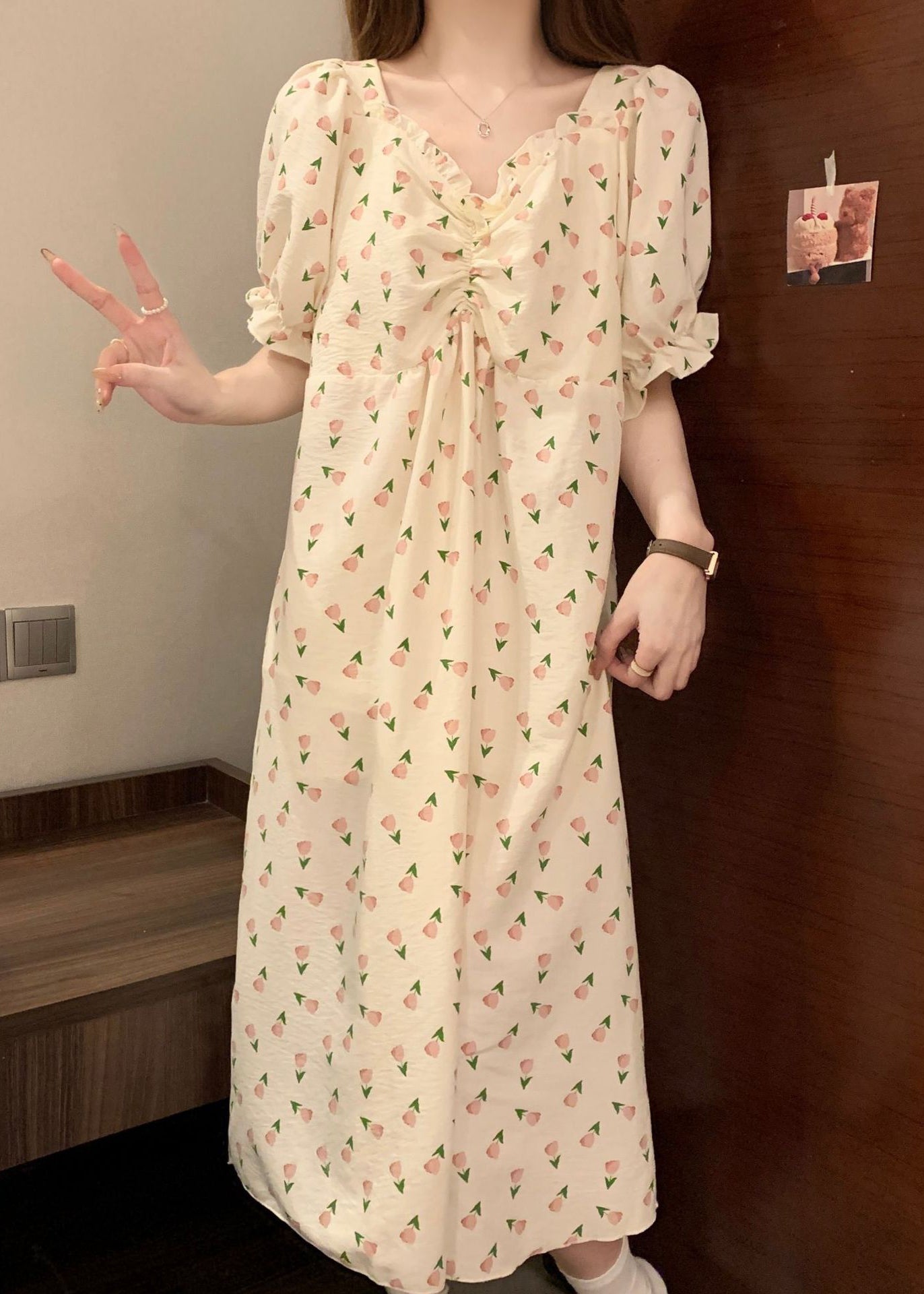 Classic Vintage & Enduringly Stylish Dress